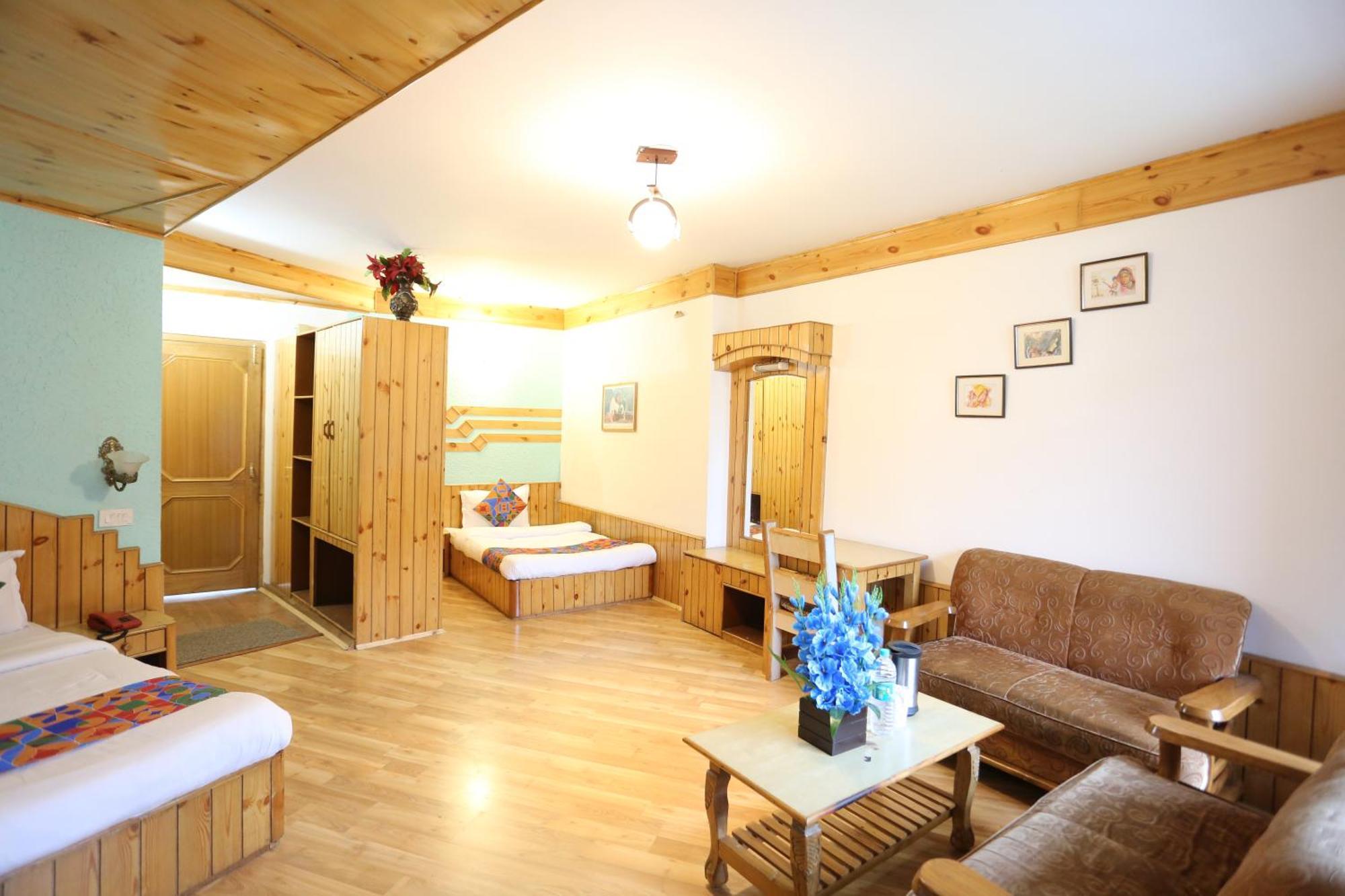 Hotel Surbhi Vashist Exterior photo